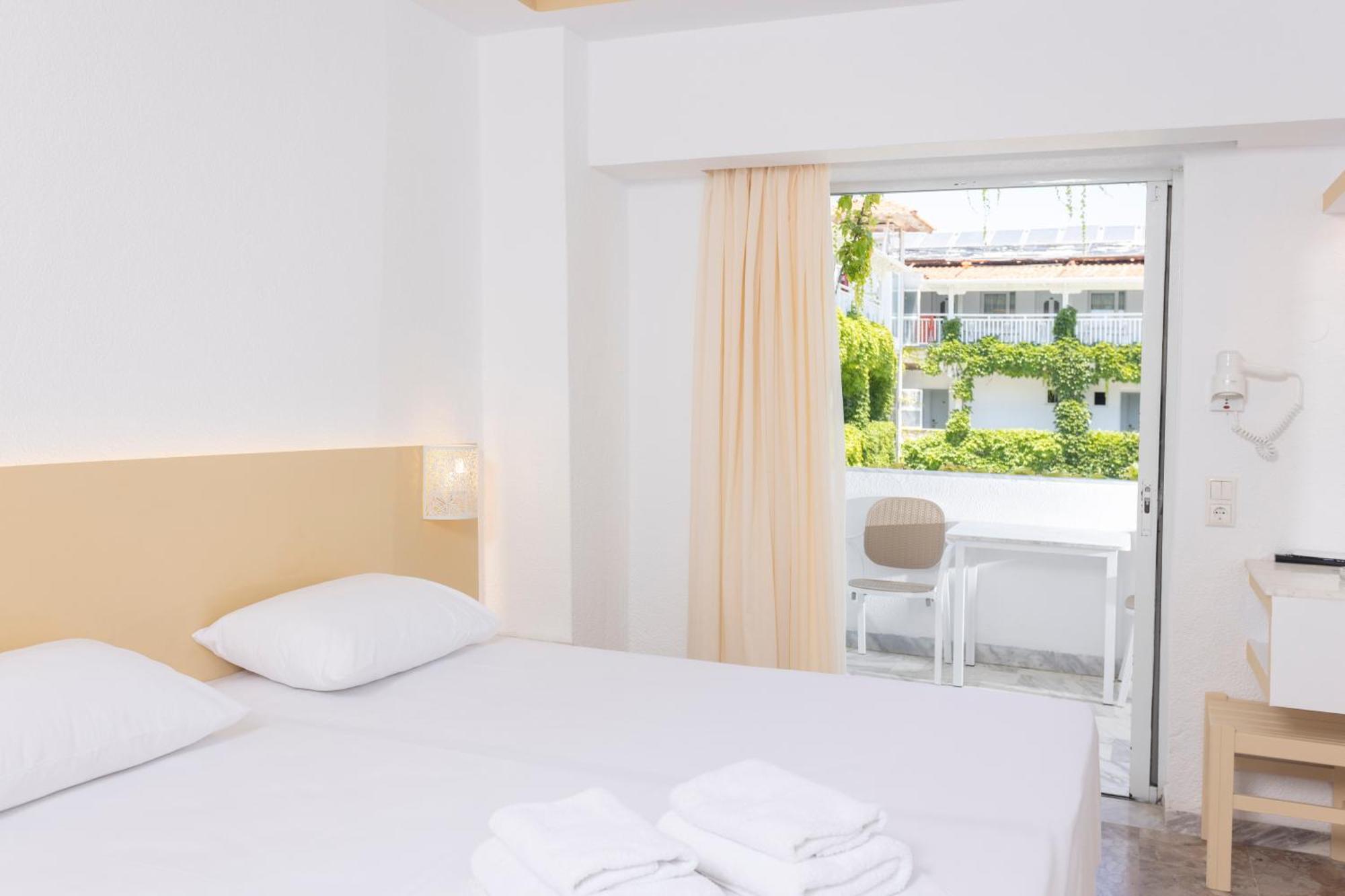 Olympic Kosma Hotel & Villas - Ханиоти Экстерьер фото